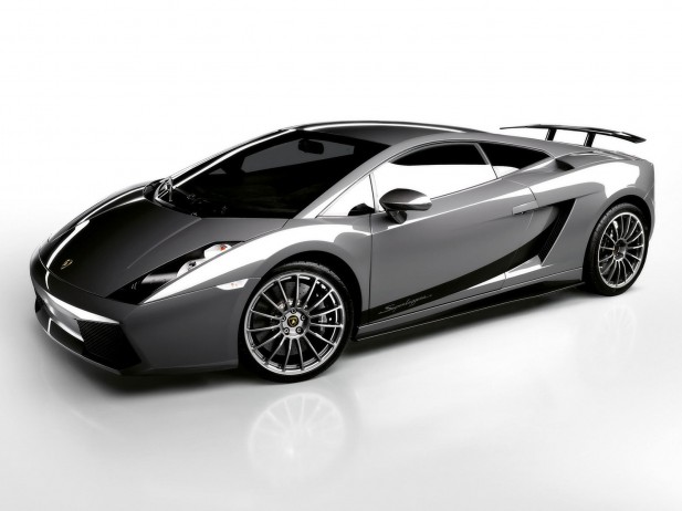http://www.italiantestdriver.com/wp-content/uploads/2011/05/Lamborghini-Gallardo-Superleggera-406x305.jpg