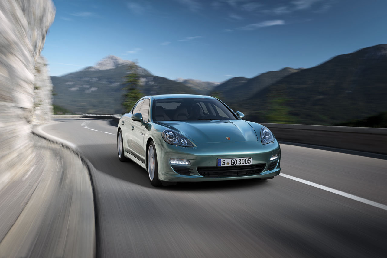 Porsche Panamera Diesel: immagini ufficiali e dati tecnici ...