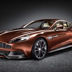 Nuova Aston Martin Vanquish: Immagini ufficiali e dati tecnici