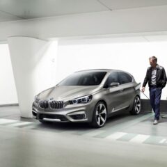 BMW Concept Active Tourer: immagini ufficiali della monovolume ibrida plug-in