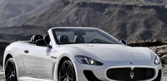 Maserati GranCabrio MC Stradale: prime immagini ufficiali e prestazioni