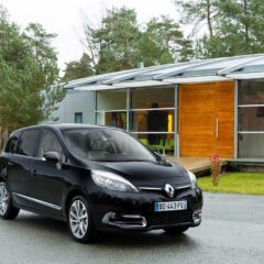 Renault Scenic e Grand Scenic restyling 2013: prime immagini e informazioni ufficiali