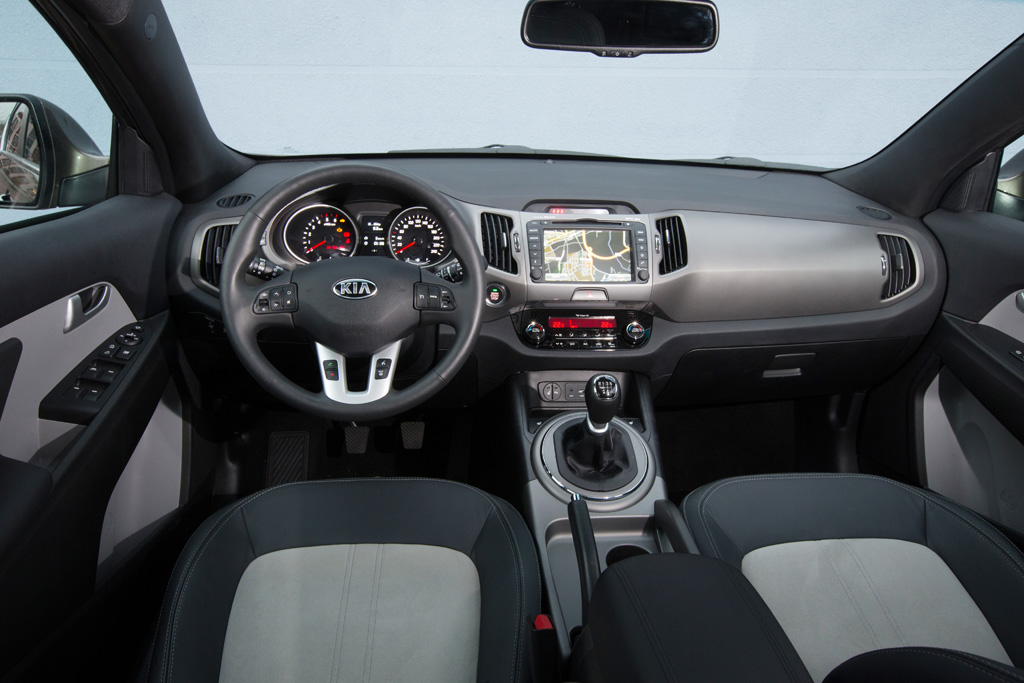 Kia Sportage GPL facelift 2014 interni (1)