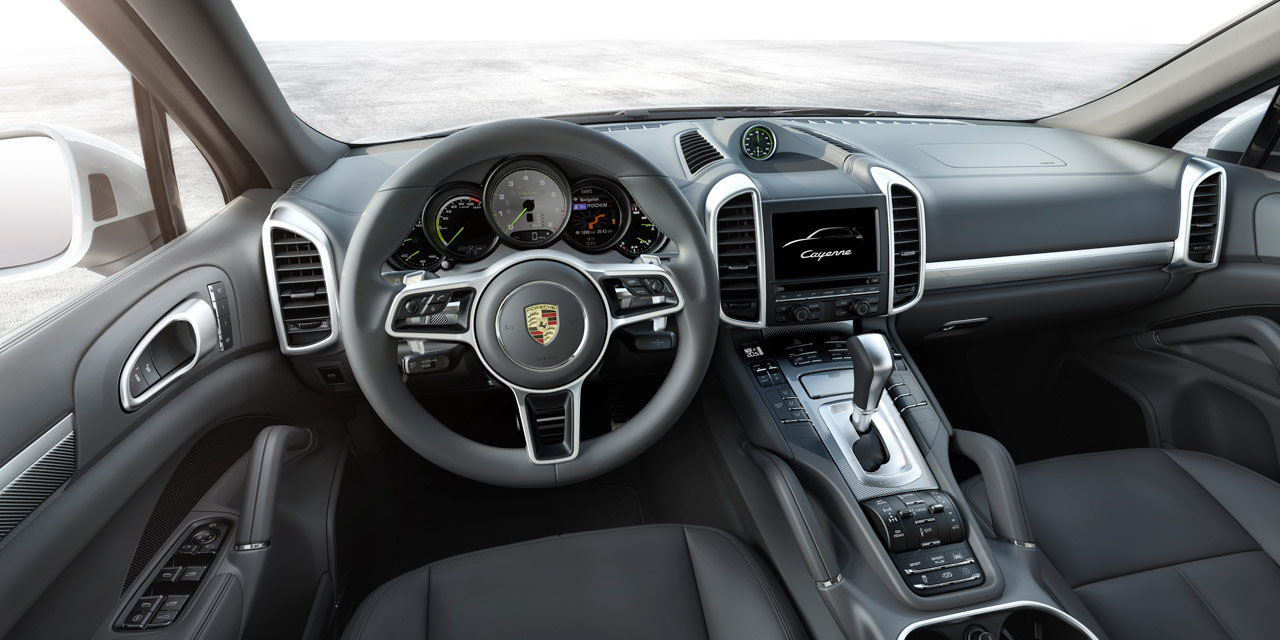 Porsche Cayenne restyling interni (1)