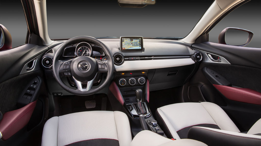 Nuova Mazda CX-3 interni (7)