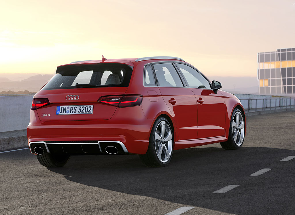 Nuova Audi RS3 Sportback 2015