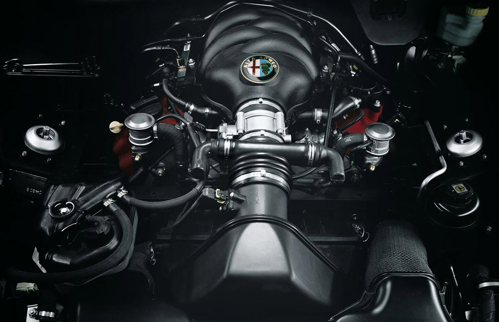 Nuovi-motori-Alfa-Romeo-berlina-2015