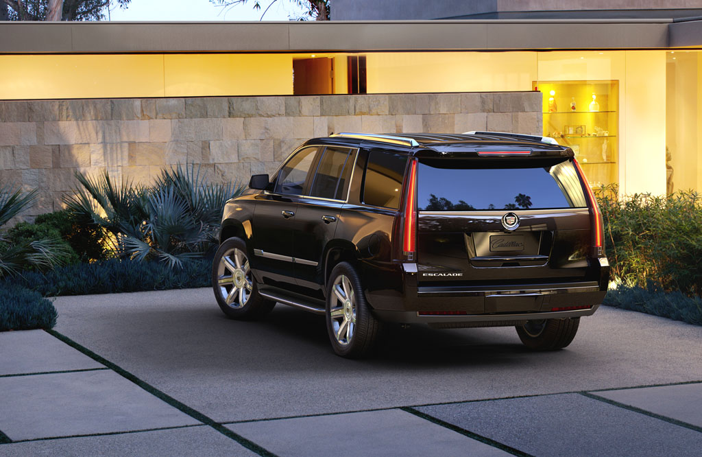 Nuova Cadillac Escalade 2015