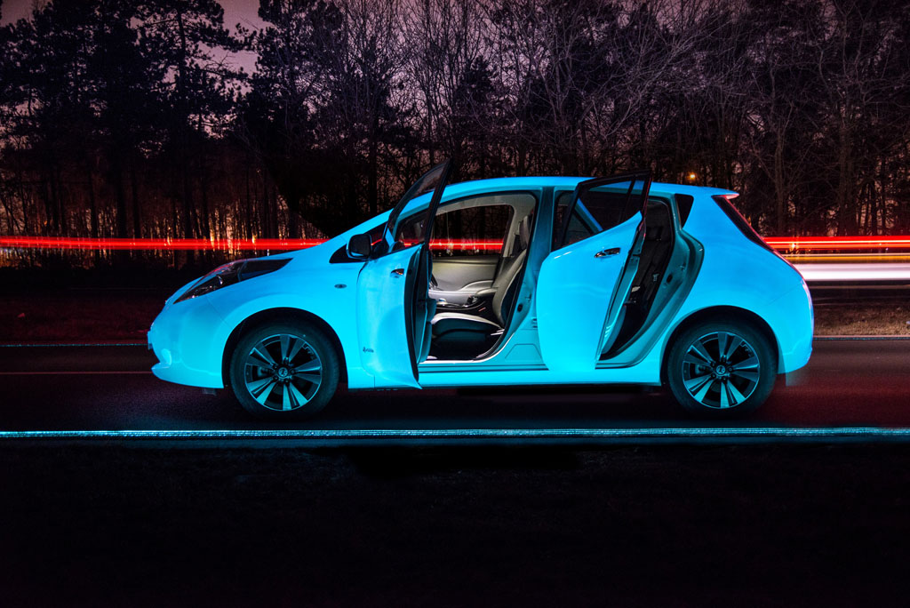 Nissan Leaf fluorescente vernice (4)