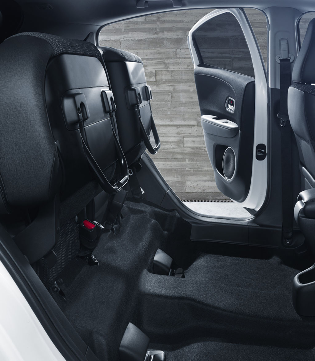 Nuova Honda HR-V 2015 interni magic seat