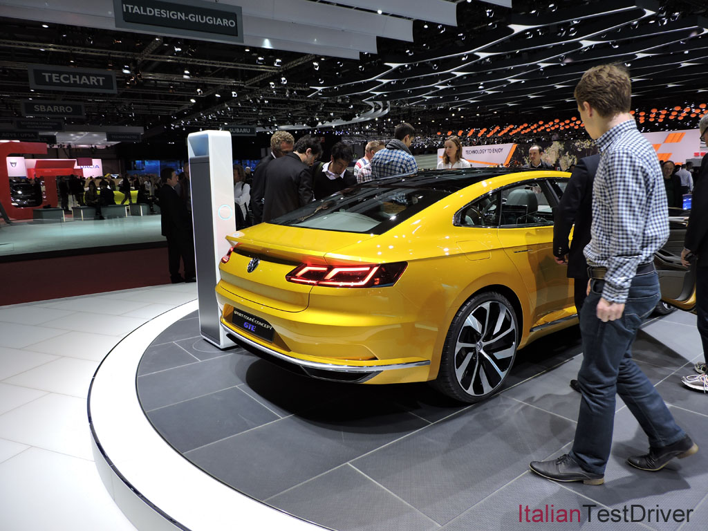 Volkswagen Sport Coupe GTE Ginevra 2015 (3)