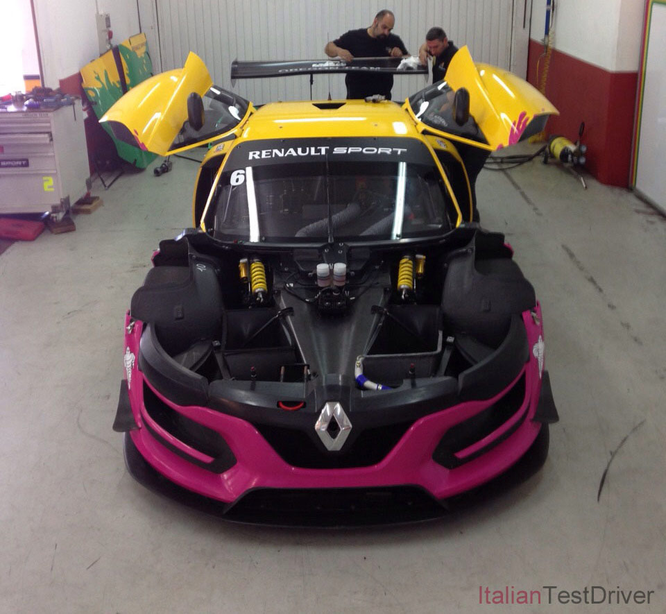 Renault-RS-01-world-serie-oregon-team-niccolo-nalio-2