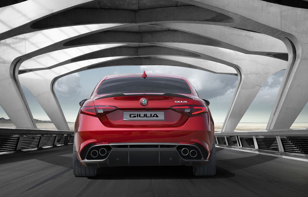 Nuova-Alfa-Romeo-Giulia-QV-2015-(4)