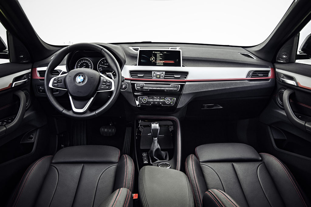 Nuova-BMW-X1-2016-interni