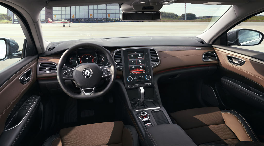 Renault Talisman 2015 interni (2)