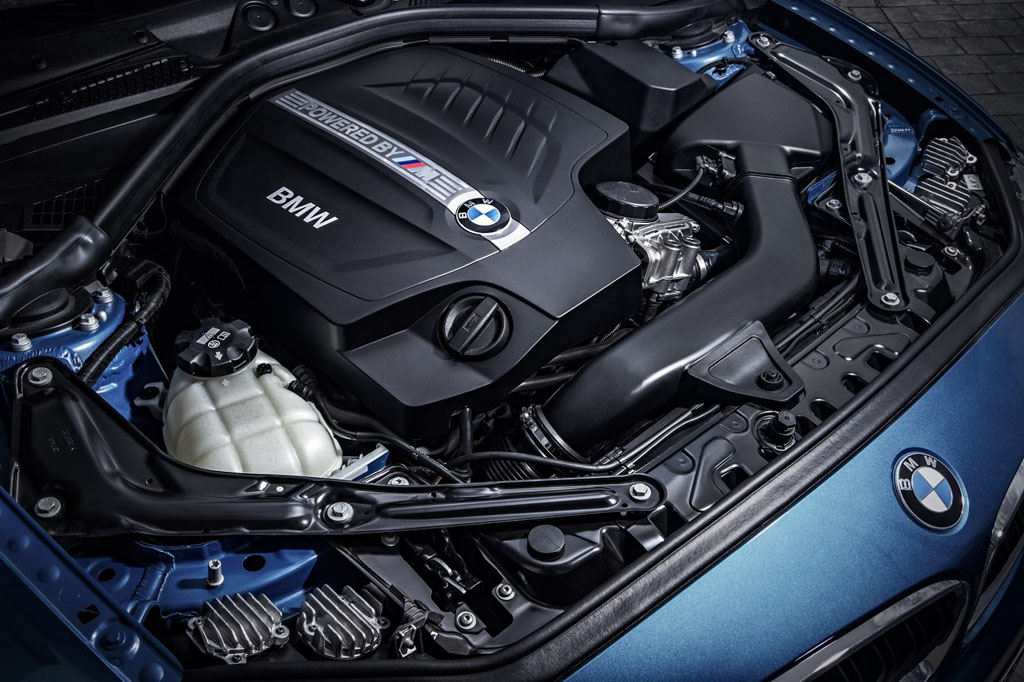 BMW M2 motore