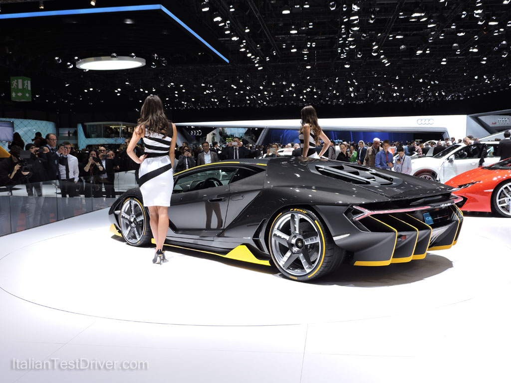 Lamborghini Centenario Salone di Ginevra 2016 live (7)