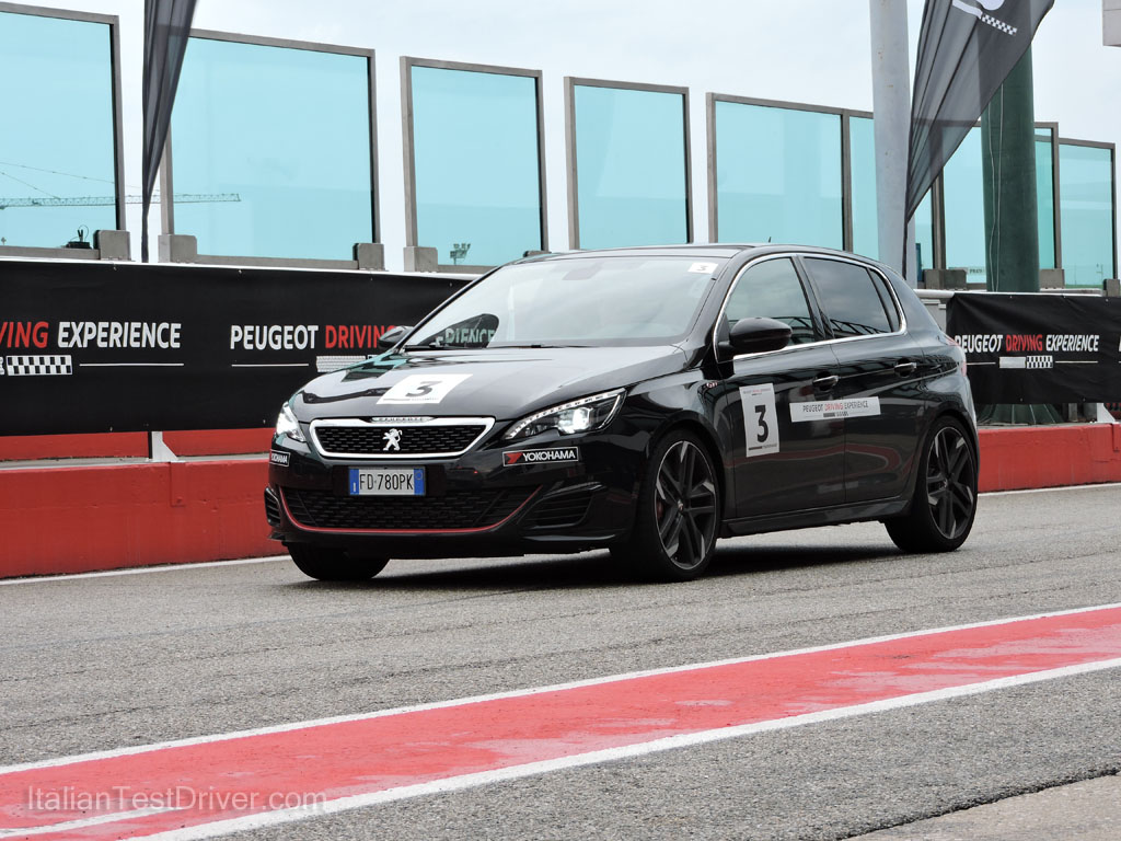 peugeot-driving-experience-prova-in-pista-208-gti-308-gti-misano-26