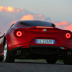 Alfa Romeo 4C è “Auto Sportiva 2015”