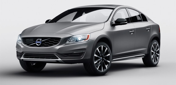 Volvo S60 Cross Country: la berlina diventa crossover