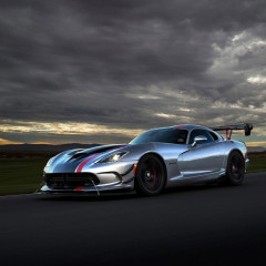 Dodge Viper ACR: la street legal da 645 CV (video)