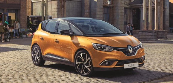 Nuova Renault Scenic: tra MPV, SUV e Crossover