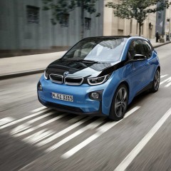 BMW i3, autonomia estesa a 300 km